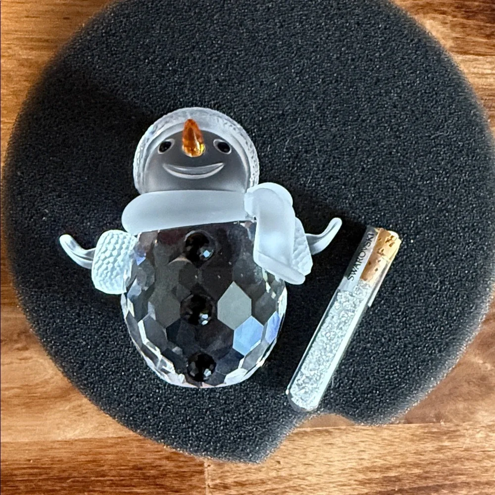 Swarovski Crystal Snowman Figurine with Scarf & Snowflake Crystals~Retired